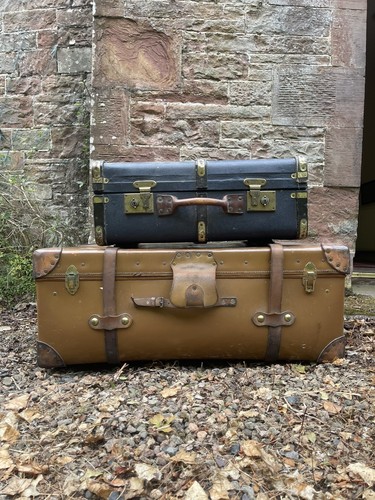 Vintage wooden travel trunk - vintage,