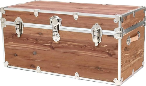 Knotty cedar large chest - knotty,